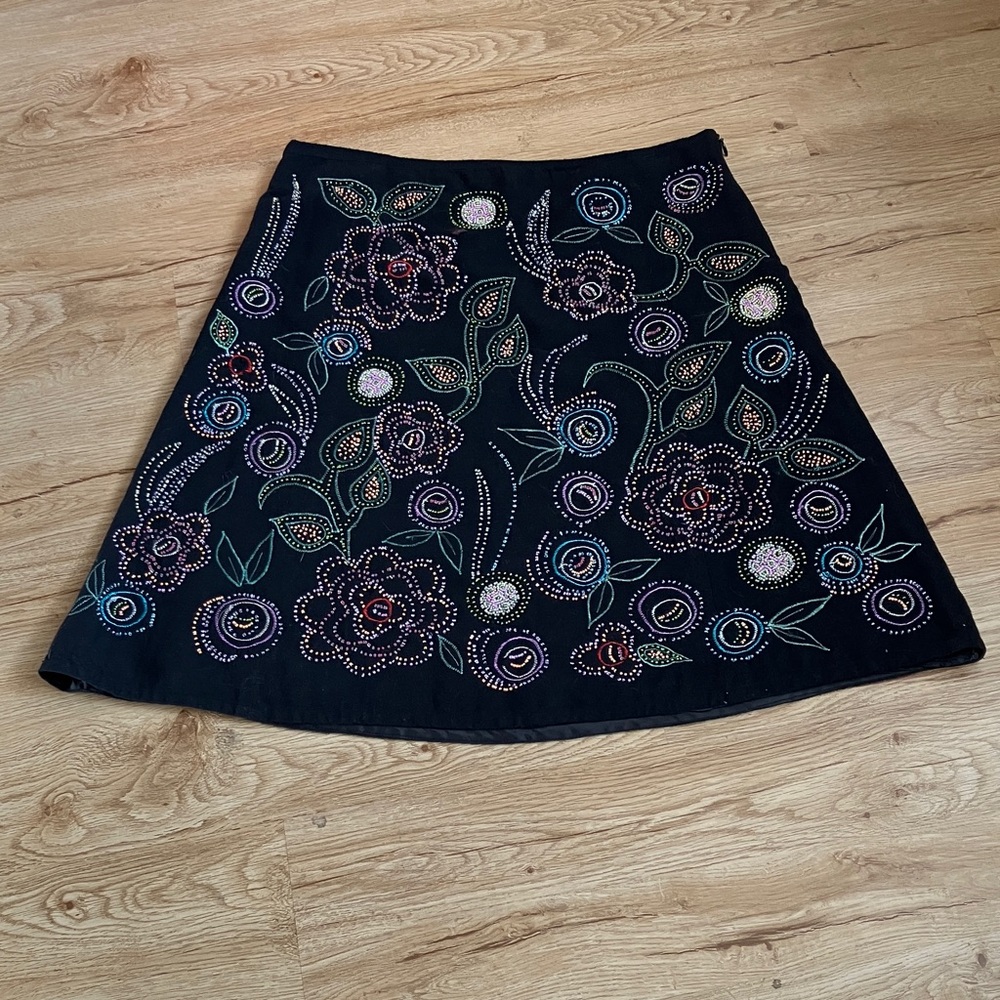 Vintage women’s New Frontier Black Skirt with Colorful Floral Embroidery